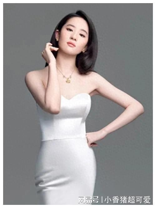 金鹰奖风波刘亦菲入围资格被删,娱乐圈竞争残酷引发深思!