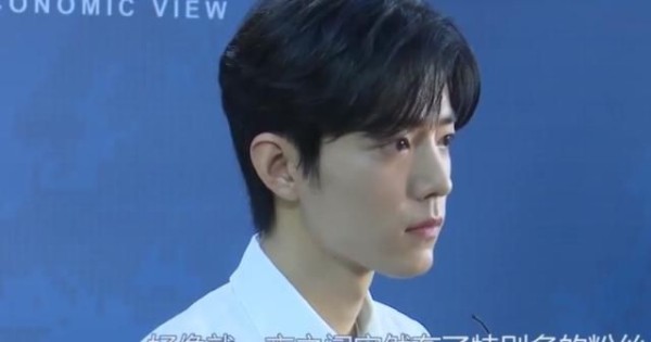 肖战接受访谈不卑不亢，重新定义偶像与粉丝的关系