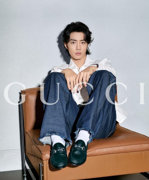 肖战手握23个代言稳坐顶流!长代+平衡策略如何破解内娱短代乱象?