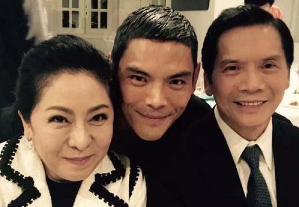 陈明英个人资料 向太陈明英成长经历曝光简直令人能拍偶像剧