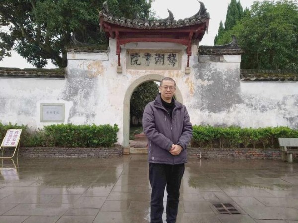 微评“饭圈”乱象