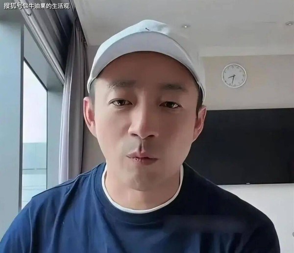 忍了两年!汪小菲直播坦言:玥儿箖儿被偷偷转学,我一直被蒙在鼓里