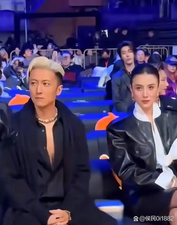 微博之夜最尴尬一幕谢霆锋...@侯民0i1882的动态