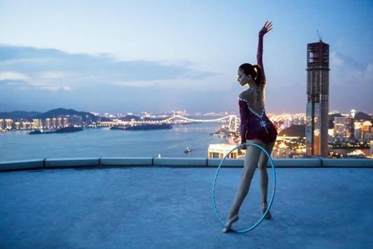 看安踏如何利用明星做深度内容营销