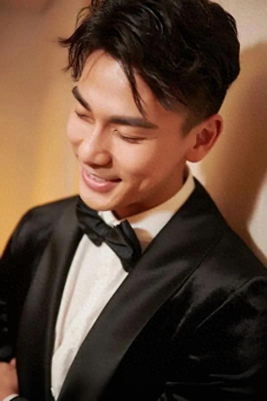 戴向宇:从计算机才子到影视新星的华丽转身