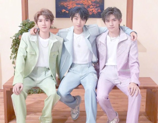 TFBOYS十二周年：从稚嫩少年到国际巨星的蜕变之路