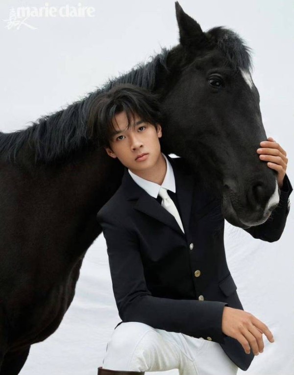 马术运动员庞钦宇成体坛帅哥新秀，新晋体育圈F4有多牛？