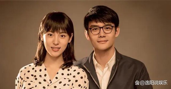 荧幕情侣的营业盛宴：多元互动下的心动瞬间