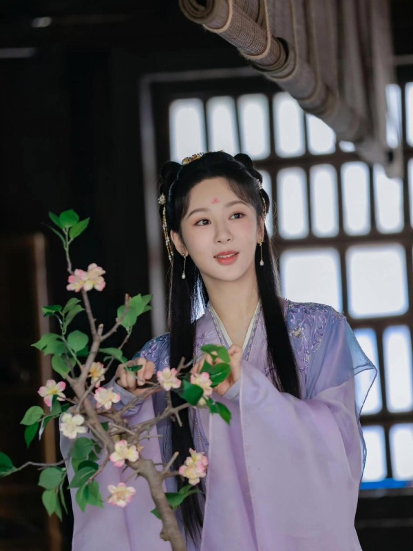 杨紫“戒色”七年换来550亿身价？她早把婚姻焦虑踩在脚下