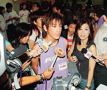 香港廉署举证艰难 杨千嬅李克勤卷入丑闻