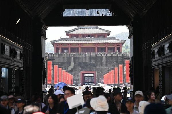 揭秘儿童演员“造星”产业链