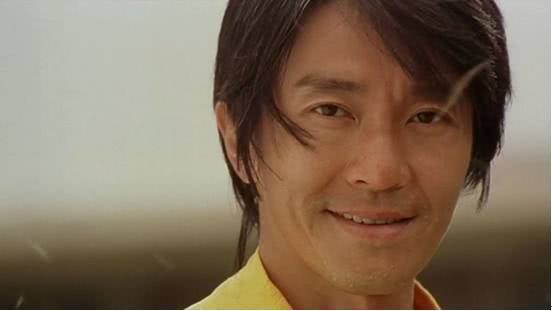 娱乐圈中的这些明星，一出道就非常火，现在也非常火