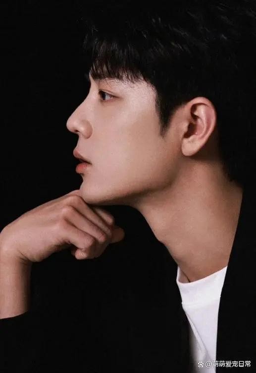 肖战 治愈系顶流，他的笑容如同阳光