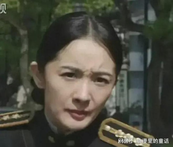 杨幂于谦一同现身宣传新电影，24年作品扎堆，怪不得作品相见