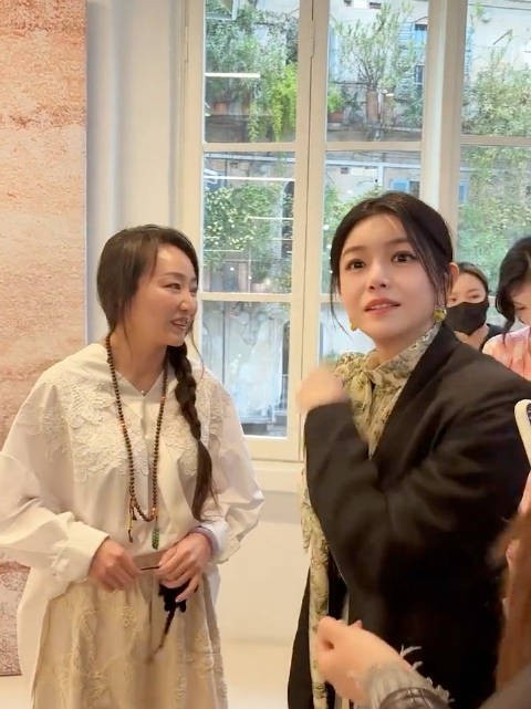 陈妍希搁这叽里咕噜说啥呢光看脸了！这个古早甜妹萌鼠谁了