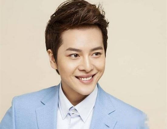 重生之名流巨星封景扮演者 徐海喬的個人簡介