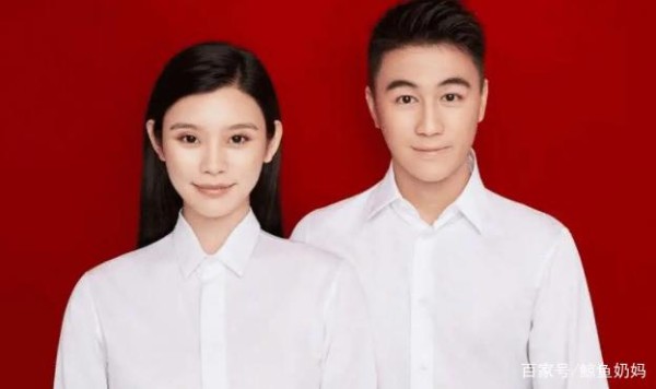 有种“奇葩结婚照”叫吴京，其他明星都白衬衣，吴京却拍成这样