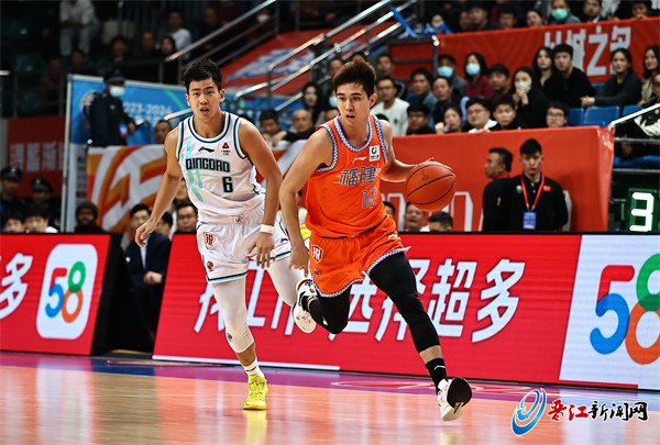 包含全明星赛转会期走向成谜，福建男篮篮板制胜，引发热议，团队化学反应显著的词条