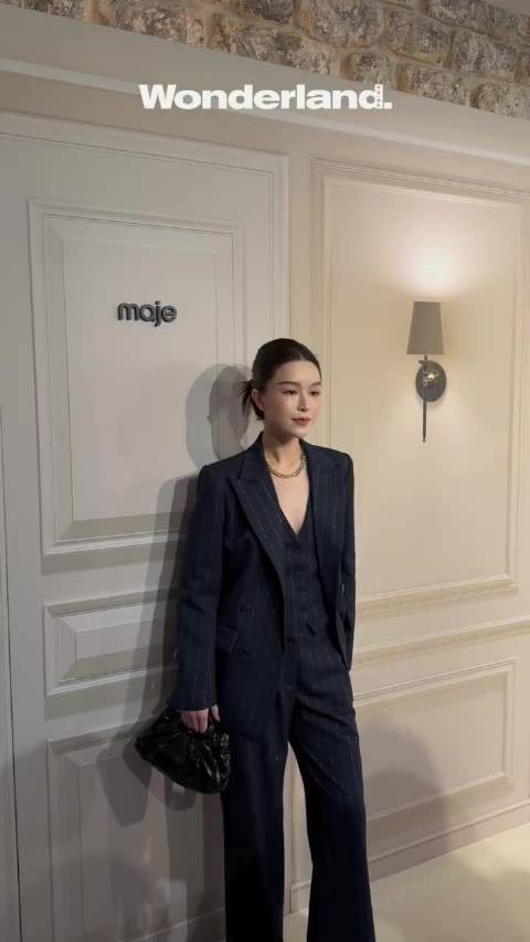 巴黎时装周上的文咏珊，有种大女主气质