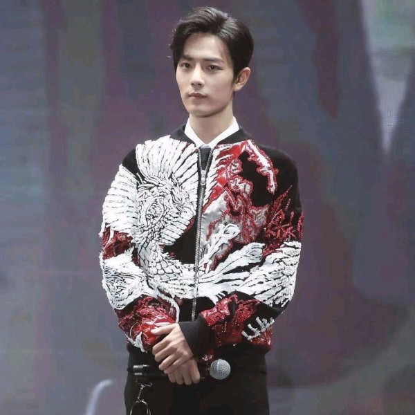 肖战《玉骨遥》幕后花絮曝光！暖心呵护搭档怕受伤，动作超飘逸