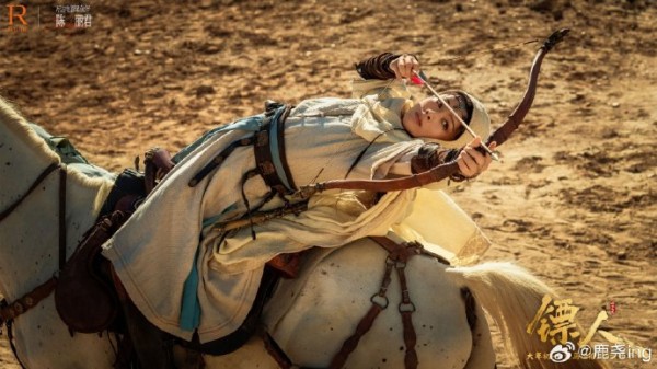 陈丽君在电影《镖人》中饰演的阿育娅角色经历了哪三重转变？