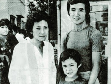 叶德娴郑康业一家