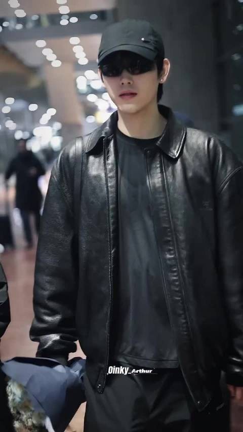 陈飞宇抵达巴黎路透，阿瑟真是帅哥的年纪，熟男的魅力，daddy感