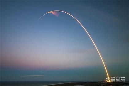 冥王星在第二宫逆行代表什么？婚姻专家为你解读星象对爱情的影响