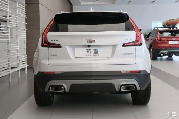 戚薇代言凯迪拉克XT4：大女主时代，谁在掌控方向盘？-有驾