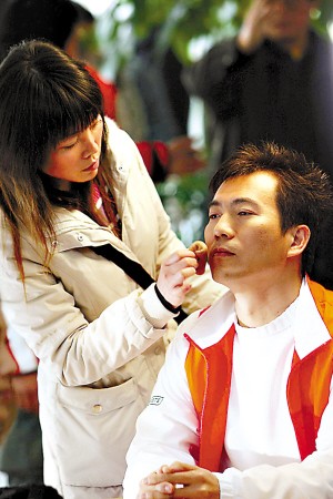 李湘离婚为炒作？荧屏红人越骂越红