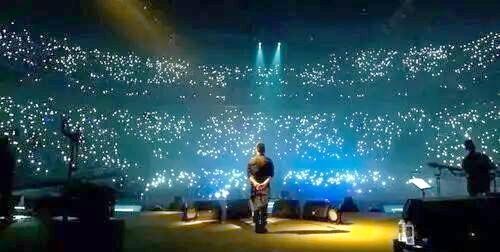 许巍的音乐传奇：从梦想少年到摇滚大师的蜕变之路