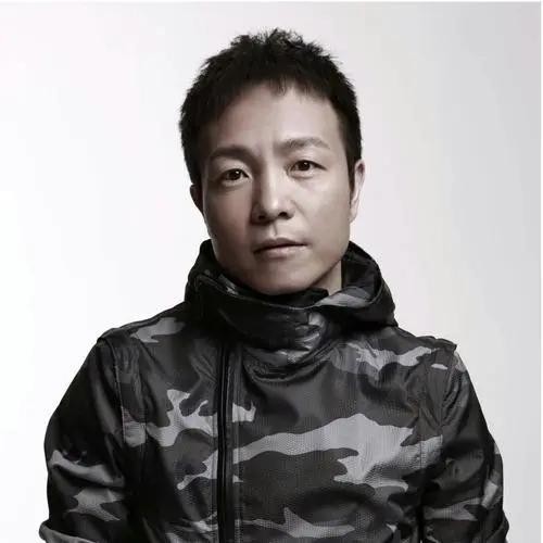 许巍经纪人梁牧【2u吧】