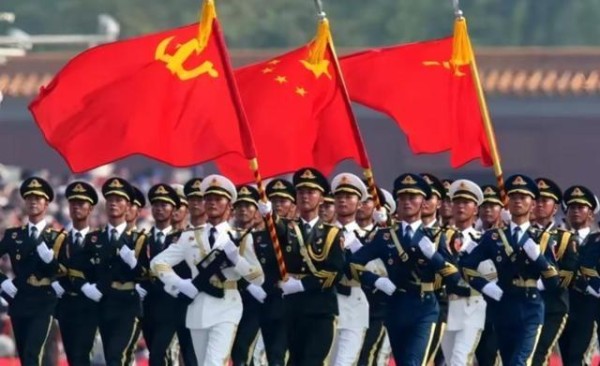 被央视点名、德不配位、目不识丁，怪不得阅兵从不邀请“流量明星”