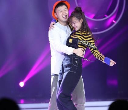 沈梦辰大秀上海豪宅，同行表示羡慕！网友：奋斗到下辈子也买不起