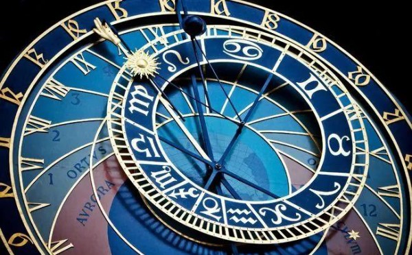 占星学与天文学：探索星体影响力与人生领域的奥秘