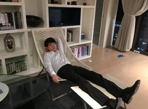 赵丽颖冯绍峰离婚，来回顾一下他们各自的豪宅啥样