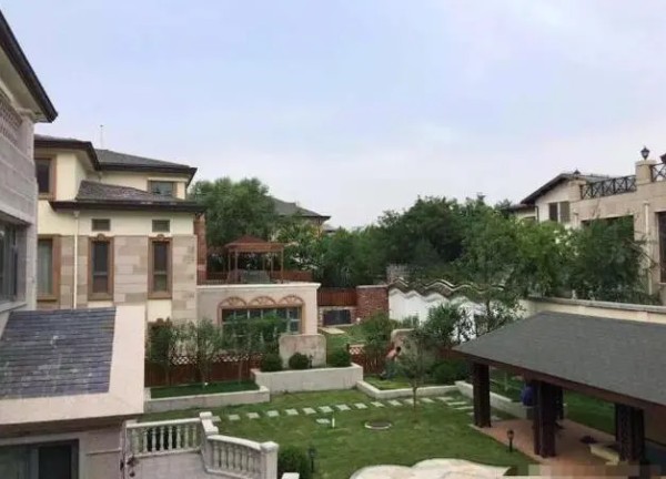 赵丽颖冯绍峰离婚，来回顾一下他们各自的豪宅啥样