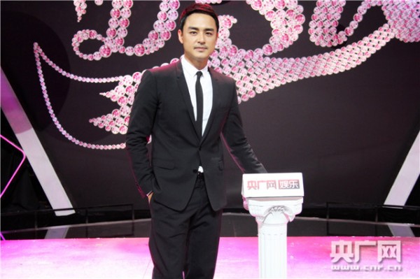 明道：以不变应娱乐圈万变