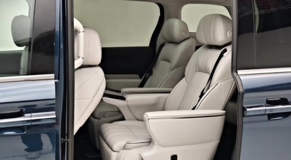 中国自主品牌高端MPV持续升级迭代，四款明星产品应对不同使用环境，彰显民族汽车工业创新实力与市场竞争力-有驾