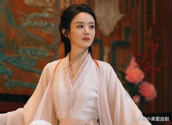 《与凤行》首播口碑深度剖析：赵丽颖的魅力与争议