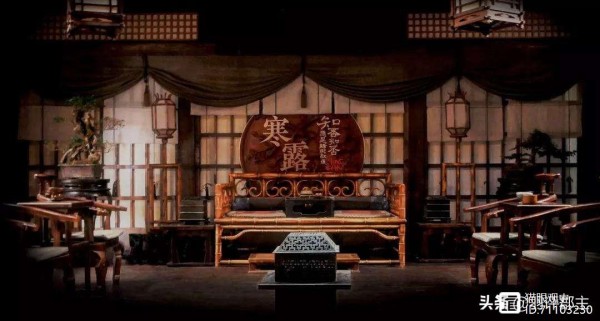 从《知否知否应是绿肥红瘦》中的生活情景，看宋朝宴饮的礼仪文化