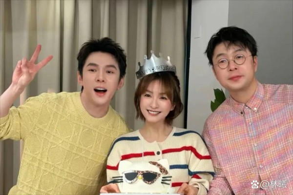 明星生活分享，吴昕的日常点滴记录 关...@林曦的动态