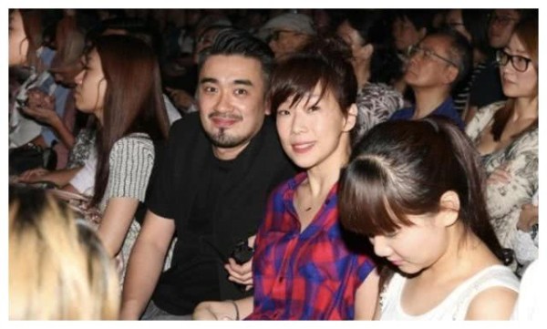 林忆莲被曝因小三插足受情伤，恭硕良遭资深音乐人大骂：玩弄感情