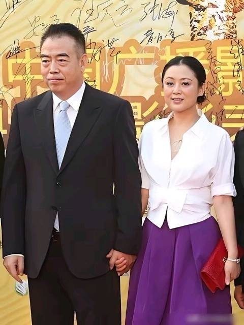 陈红30年零绯闻护陈凯歌创作，硬气搞定《无极》撤资换角