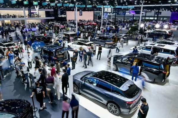 岚图的破局之道：以“竞合”取代内卷，用“文化”重塑价值