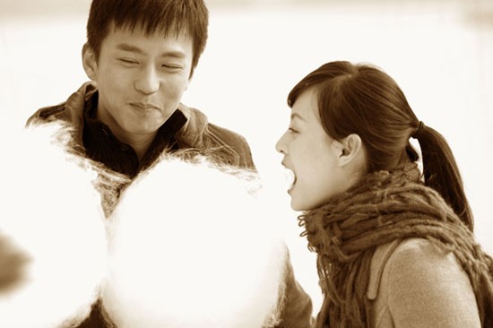 《甜蜜蜜》四卫视联播孙俪不说邓超只说戏(图)