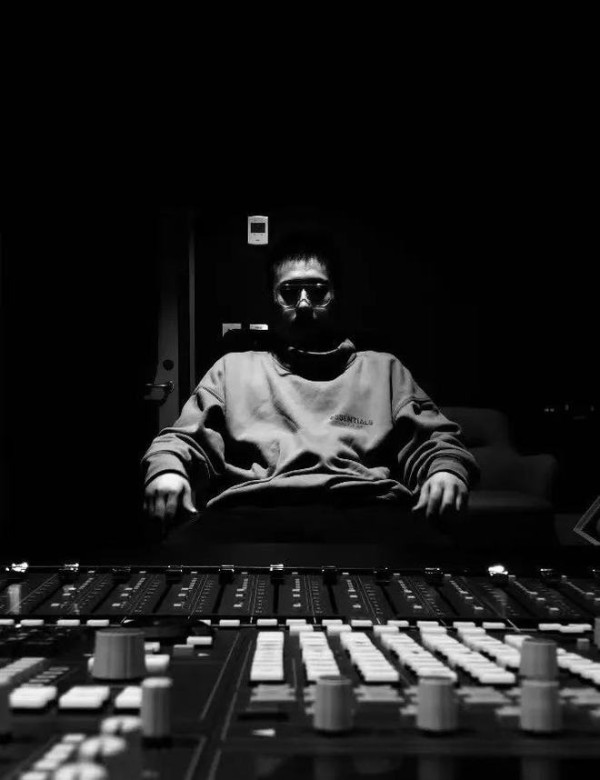 皇家伯明翰音乐制作导师，带你轻松创作出梦校“偏爱”的作品集！