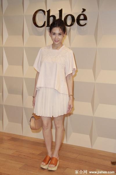 邱淑贞丝袜美腿高跟日常生图照露点照