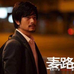 影视资本在选择男艺人时，是如何评估其潜在风险的？