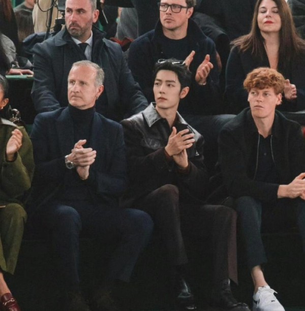 米兰时装周还在如火如荼的举行,很多明星都早已去米兰惊艳世界了